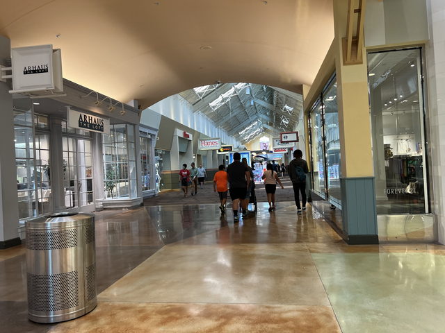Great Lakes Crossing Outlets - Aug 7 2022 Photo
